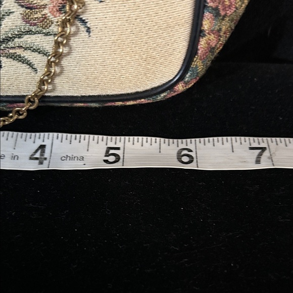 FINAL PRICE Vintage Floral Tapestry Clutch - Picture 4 of 5
